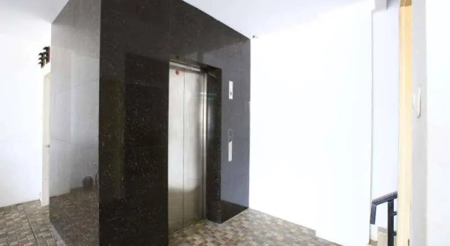 RedDoorz UOB Plaza, Prenota Hotel Tanah Abang Giacarta, vicino a LSPR Jakarta