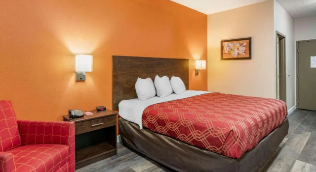 Номер Standard Econo Lodge Inn & Suites Granite City - St Louis