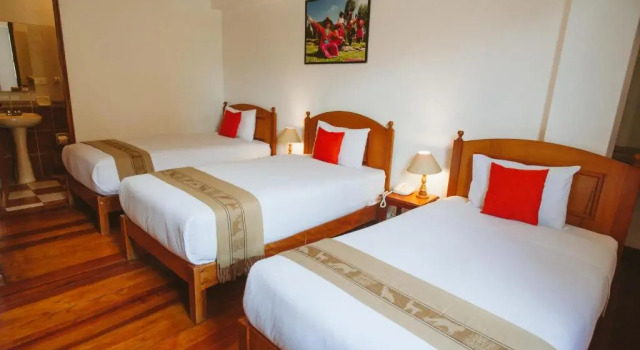 Трёхместный номер Standard Hotel Monasterio San Pedro