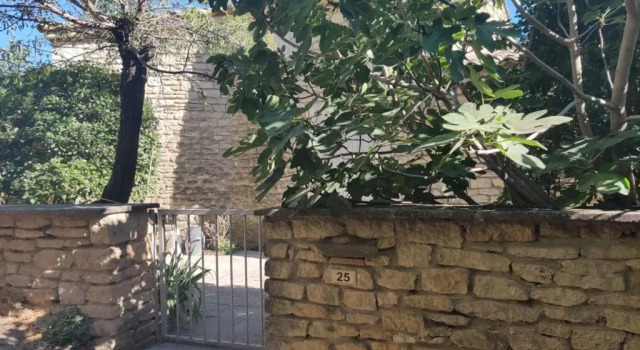 Коттедж с 3 комнатами Maison a Gordes Centre 200m2 Terrasse panoramique