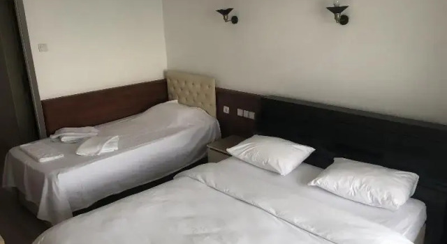 Standardowy trzyosobowy pokój i balkonem Ozsoy Hotel