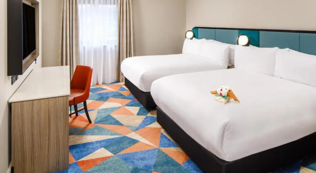 Четырёхместный номер Superior Delta Hotels by Marriott Warwick
