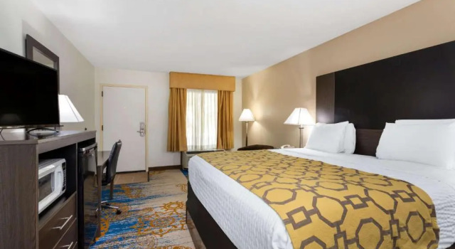 Номер Standard Baymont by Wyndham Tallahassee