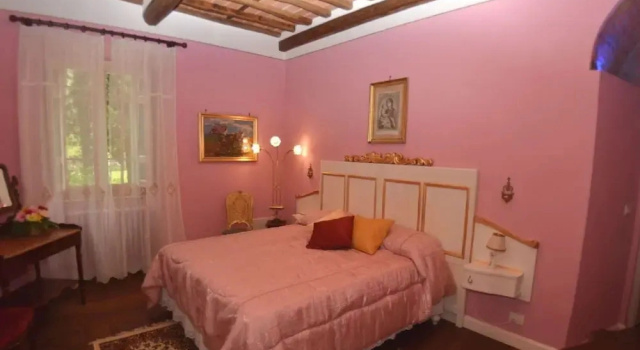 Villa in Uzzano with Private Pool & Garden, Prenota Villa Cottage a Uzzano, Cottage