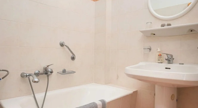 Номер Economy Adonis Hotel