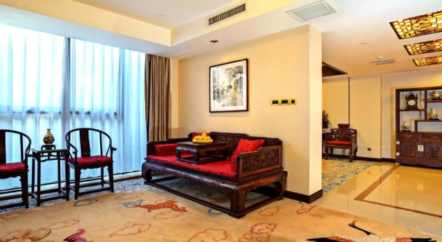 Люкс Presidential Imperial Palace Hotel
