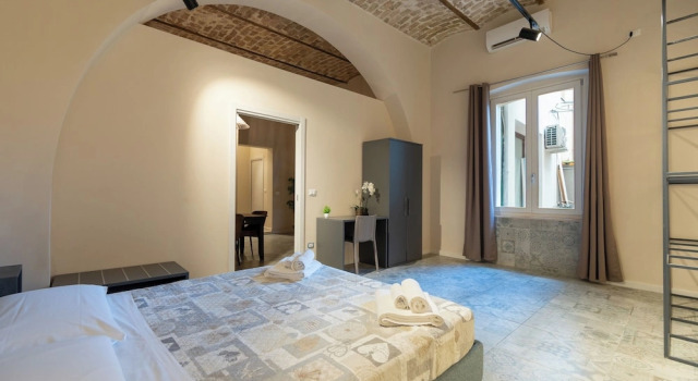 Шестиместный семейный люкс Цокольный этаж c 1 комнатой Suebi Central - Deluxe Rooms & Family Suites