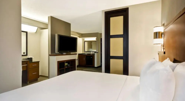 Двухместный номер High Floor Hyatt Place Columbus Worthington