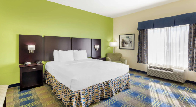 Двухместный номер Standard Best Western Plus Pratt