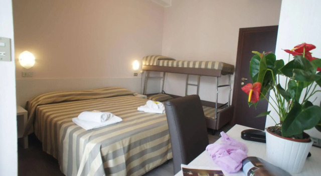 Hotel Mexico, Забронировать Отель Торре Педрера Римини