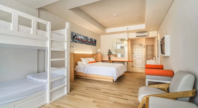 Семейный номер Standard с балконом HARRIS Resort Batam Waterfront