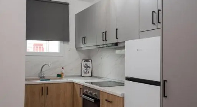 AZ modern studio, Book Hotel Volos 