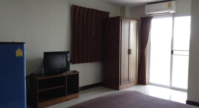 Apartment Baan Khun Mae