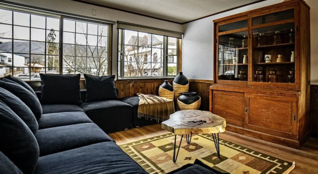 Melö Lodge Hakuba, Buchen Sie Ferienhaus Hotels in Koshinetsu mit Parkplatz, Parkplätze