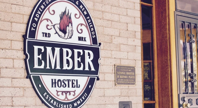 Ember Hostel, Varaa Hostelli Hostellit kohteessa Denver, lähellä Trve Brewing, Hostelli