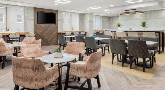 Номер Standard Sheraton Duluth Hotel