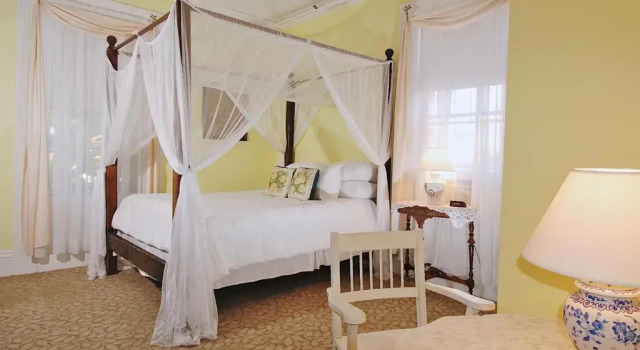 Номер Superior Yankee Peddler Inn