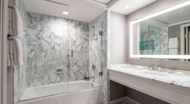 Четырёхместный номер Standard The Ritz-Carlton, St. Louis