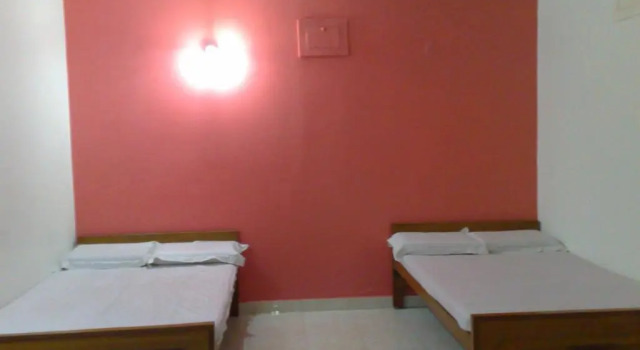 Номер Deluxe Goroomgo Shanti Guest House Varanasi