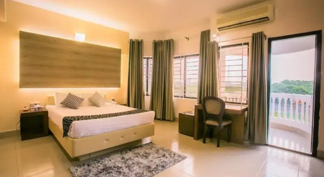 Luxo Casal quarto varanda Hotel Tropical Daisy