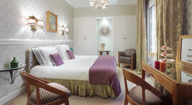 Номер Superior с балконом и с видом на море Hôtel Belles Rives
