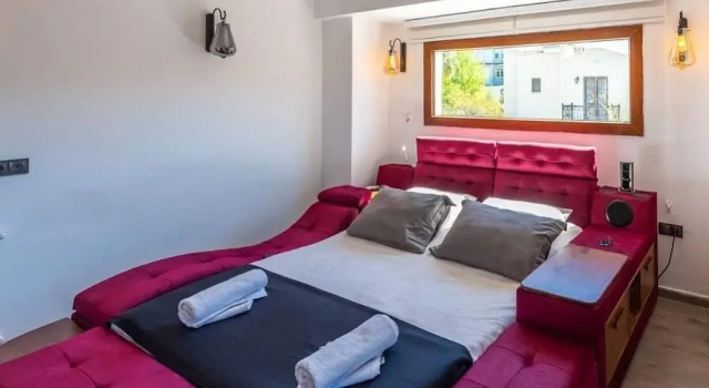 Villa Daisy by Villamnet, Rezervovat Vila Hotely v Fethiye Area s bazénem, Bazén