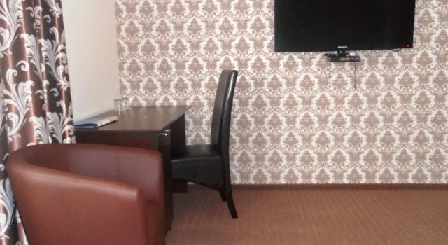 Номер Deluxe Mіnі Gotel Pozitiv