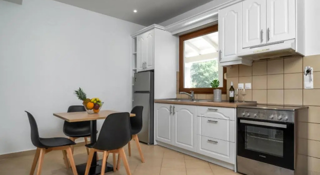 Апартаменты Karavos Apartments Almyros