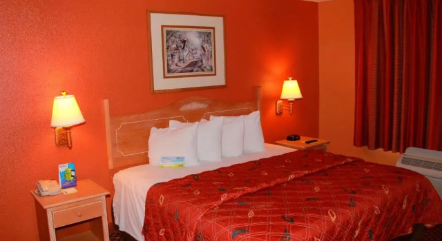 Номер Standard Garner Hotel Phoenix Northwest - Surprise by IHG