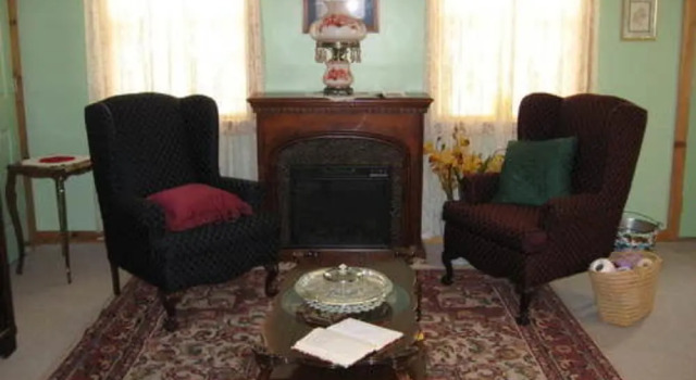 Berry Patch Bed and Breakfast, Book Bed and Breakfast Lebanon Ozark