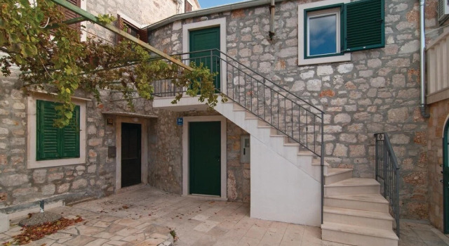 Awesome Apartment in Bol With 1 Bedrooms and Wifi, Prenota Appartamento Bol 