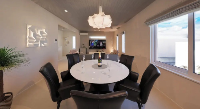 Люкс с балконом Crystal Villa SHIRAHAMA