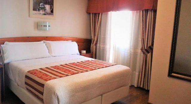 Четырёхместный номер Standard Hotel Alameda Málaga