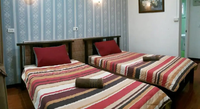 Двухместный номер Standard с балконом Home Hug Pak Sabai