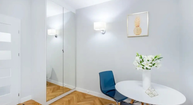 Copernicus Museum Apartment ClickTheFlat, Забронировать Апартаменты/квартира Апартаменты Варшавы, рядом с Улица Новый Свят, Апартаменты/квартира