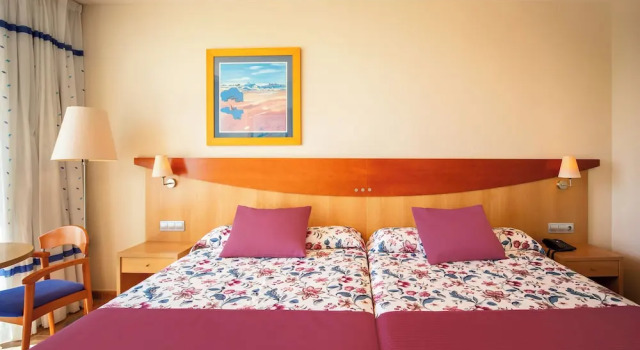 Двухместный номер Standard с балконом Hotel Servigroup Marina Playa
