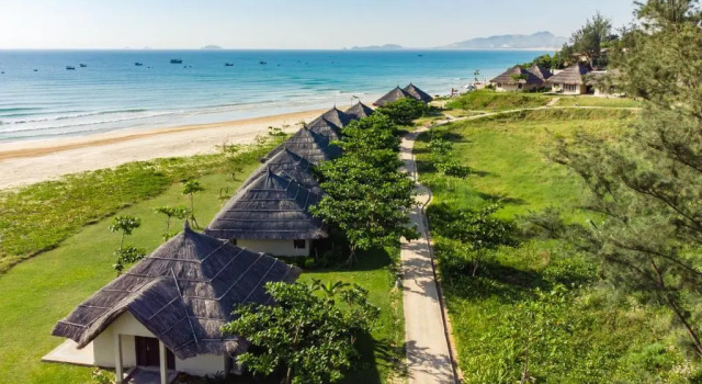 Бунгало рядом с пляжем Crown Retreat Quy Nhon Resort