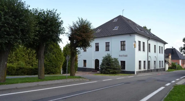 Horský hotel Anděl, Забронировать Отель Отели Оломоуцкий края с парковкой, Парковка