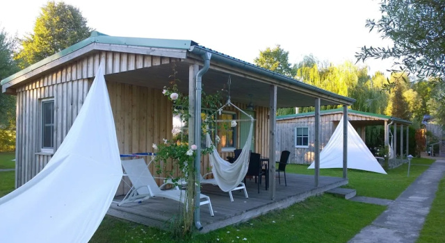 Ferienhaus mit Kamin am Achterwasser in Lutow
