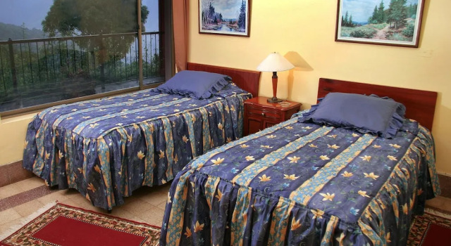 Hotel Gloria Coroico, Varaa Hotelli Coroico La Paz Region