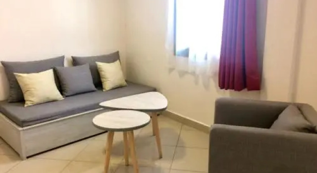 Lova Hotel, Забронировать Отель Отели Антананариву 3 звезды, рядом с Analakely Market, 3*