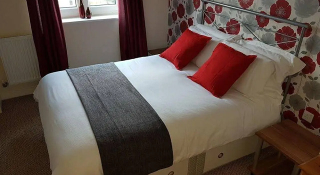 Jacob House, Забронировать Отель Портсмут Хэмпшир, рядом с Аутлет Gunwharf Quays