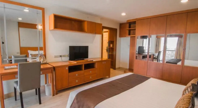 Номер Standard c 1 комнатой с балконом Pacific Park Hotel