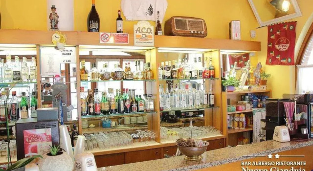 Albergo Nuovo Gianduia, Book Hotel Hoteller i Monferrato med parkering, Parkering