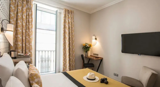 Номер Superior с балконом и с видом на море Mercure Nice Marché Aux Fleurs