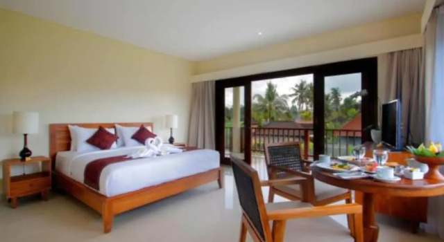 Двухместный люкс Deluxe с балконом DLobong Suites Ubud with Bathtub and Garden View