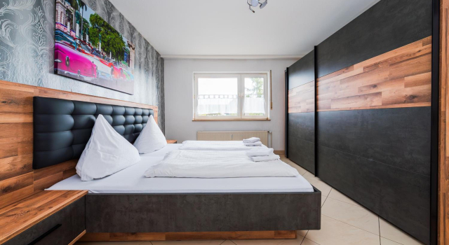 G & L Hotel