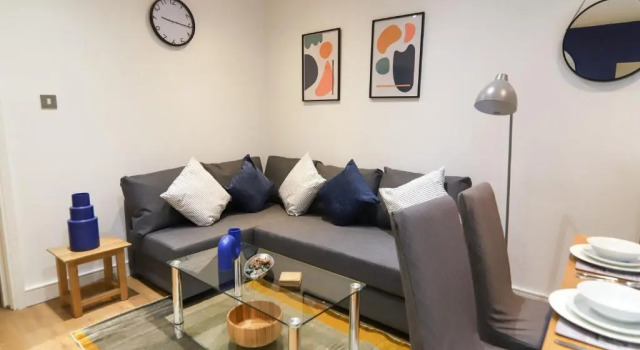 Апартаменты с 2 комнатами Cosy and modern two bedroom apartment - Snug House