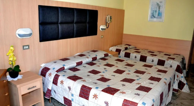 Двухместный номер Standard с частичным видом на море Hotel Marco Polo