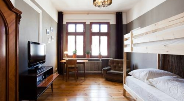 Kurzzeit-wg, Rezervați Hotel Mitte Berlin, aproape de Leopoldplatz Underground Station